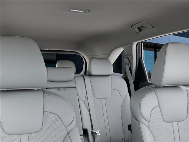 Photo of 2025 Glacial White Pearl Kia Sorento