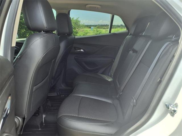 Photo of 2020 Summit White Buick Encore