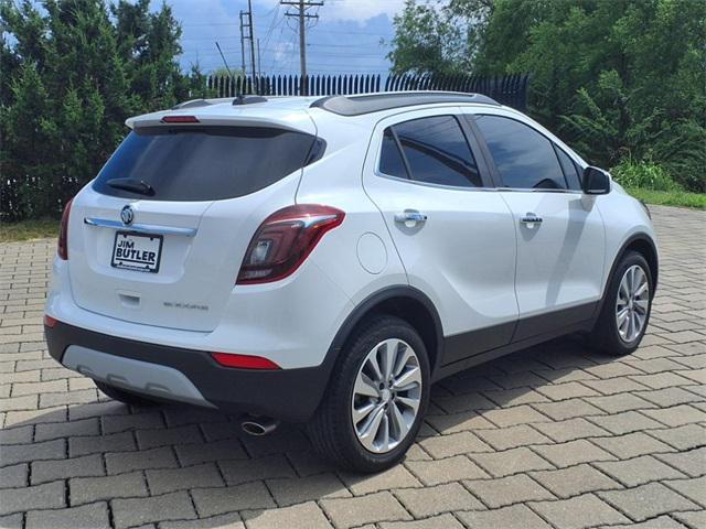 Photo of 2020 Summit White Buick Encore