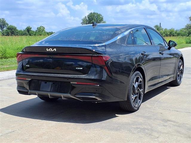 Photo of 2026 Aurora Black Pearl Kia K5