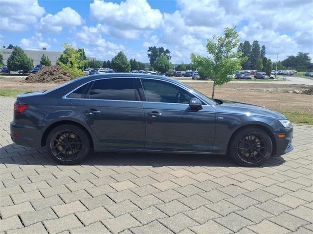 Photo of 2017 Gray Audi A4