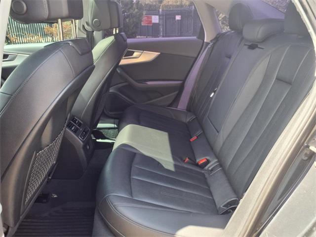 Photo of 2017 Gray Audi A4