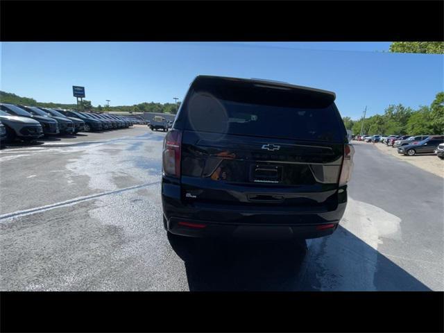 Photo of 2023 Black Chevrolet Suburban
