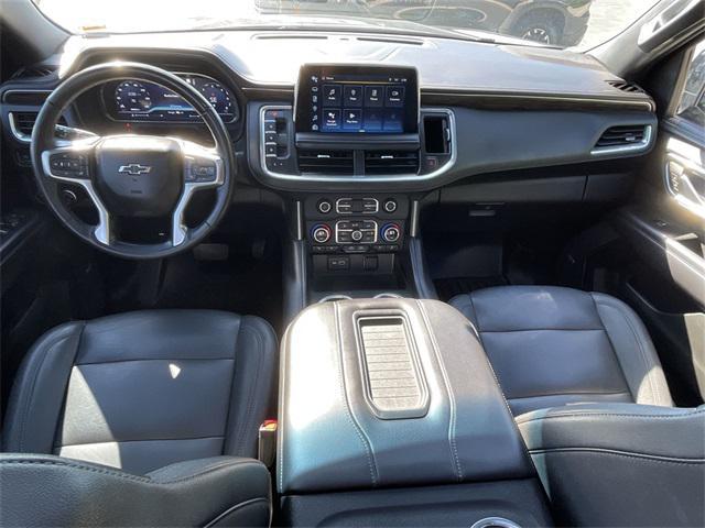 Photo of 2023 Black Chevrolet Suburban