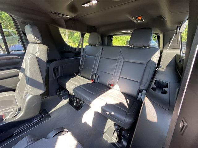 Photo of 2023 Black Chevrolet Suburban