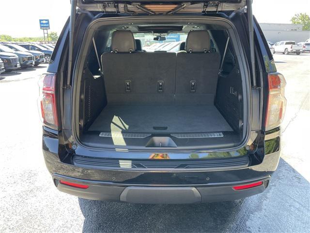 Photo of 2023 Black Chevrolet Suburban
