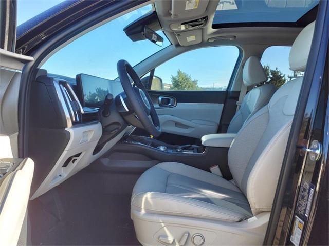 Photo of 2025 Aurora Black Pearl Kia Sorento Hybrid