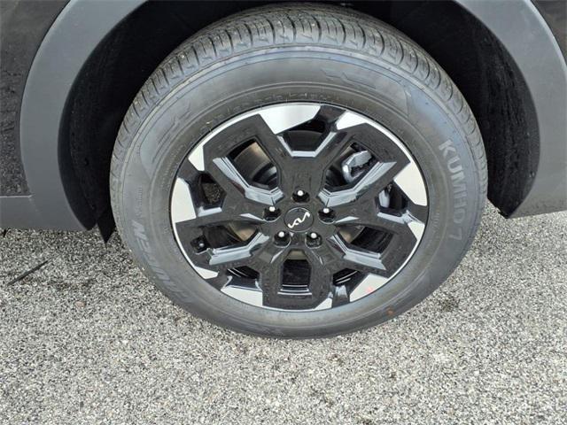 Photo of 2025 Ebony Black Kia Sorento