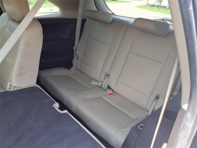 Photo of 2016 Crystal Black Pearl Acura MDX