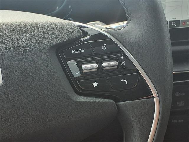Photo of 2025 Aurora Black Pearl Kia Niro