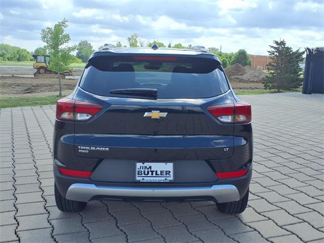 Photo of 2023 Mosaic Black Metallic Chevrolet Trailblazer