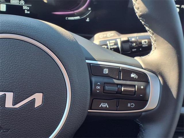 Photo of 2025 Sapphire Blue Kia Sportage