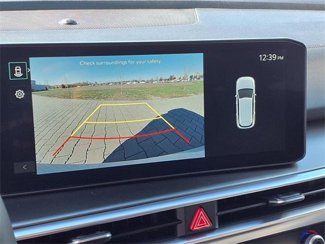 Photo of 2025 Silky Silver Kia Sorento Hybrid