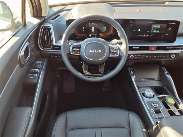 Photo of 2025 Silky Silver Kia Sorento Hybrid