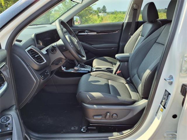 Photo of 2026 Snow White Pearl Kia Seltos