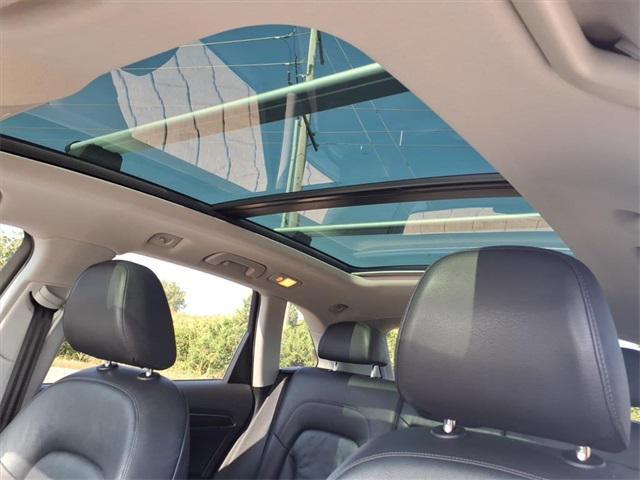 Photo of 2017 Glacier White Metallic Audi Q5