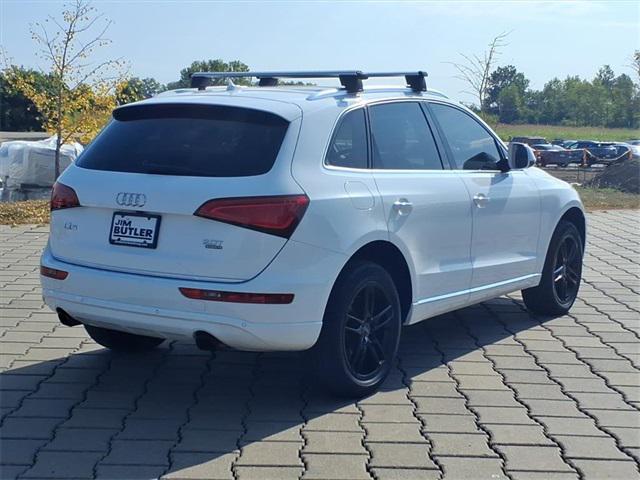 Photo of 2017 Glacier White Metallic Audi Q5