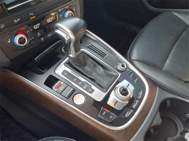 Photo of 2017 Glacier White Metallic Audi Q5