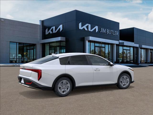 Photo of 2025 Snow White Pearl Kia K4
