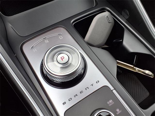Photo of 2025 Interstellar Gray Kia Sorento Hybrid