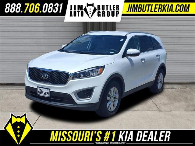 Photo of 2017 Snow White Pearl Kia Sorento
