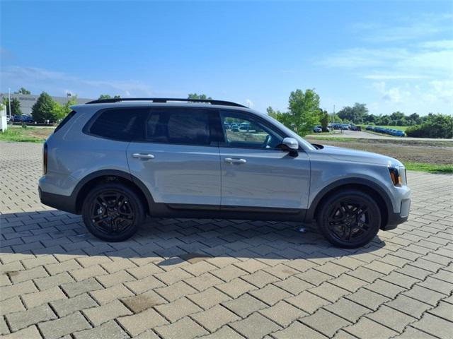 Photo of 2025 Wolf Gray Kia Telluride