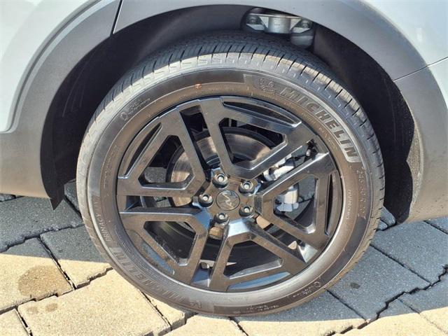 Photo of 2025 Wolf Gray Kia Telluride