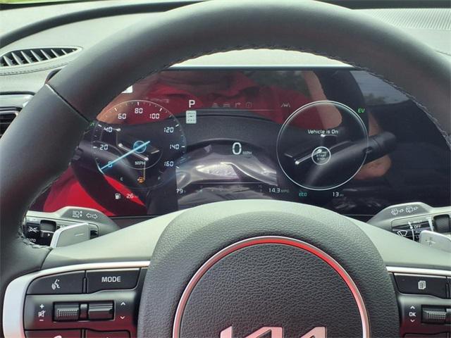 Photo of 2025 Snow White Pearl Kia Sportage Hybrid