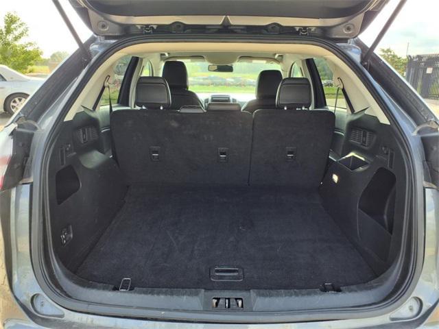 Photo of 2024 Gray Metallic Ford Edge