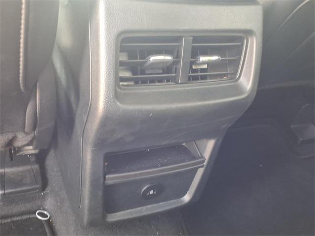Photo of 2024 Gray Metallic Ford Edge