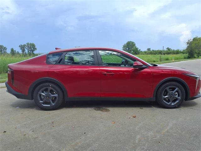 Photo of 2025 Currant Red Kia K4