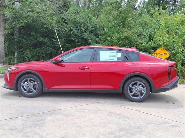 Photo of 2025 Currant Red Kia K4