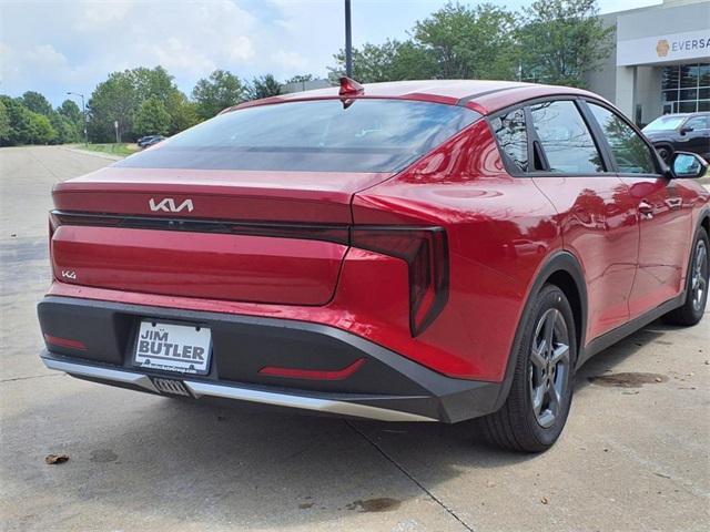Photo of 2025 Currant Red Kia K4