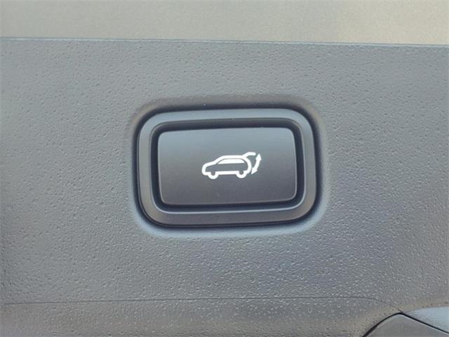 Photo of 2025 Steel Gray Kia Niro