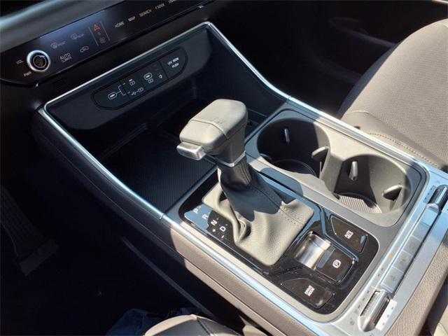 Photo of 2026 Snow White Pearl Kia Carnival