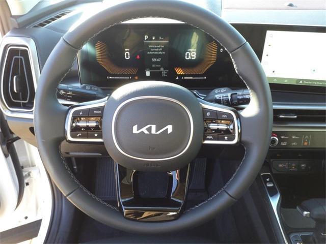 Photo of 2025 Glacial White Pearl Kia Sorento