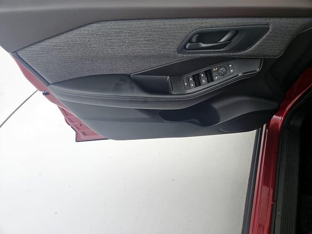Photo of 2021 Red Nissan Rogue