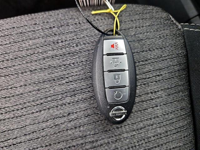 Photo of 2021 Red Nissan Rogue