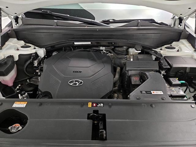 Photo of 2023 White Hyundai PALISADE