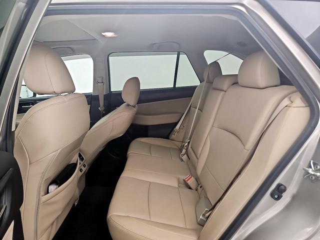 Photo of 2015 Tan Subaru Outback