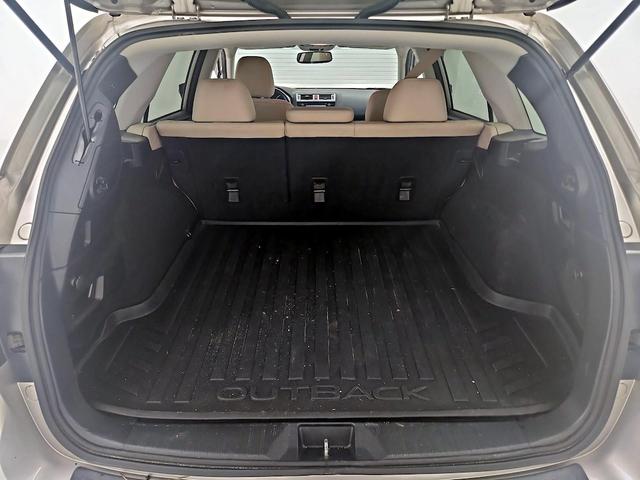 Photo of 2015 Tan Subaru Outback