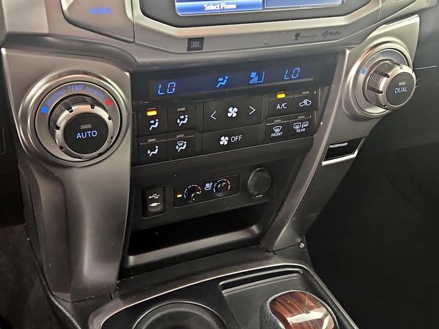 Photo of 2014 Gray Toyota 4Runner