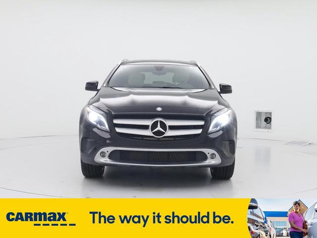 Photo of 2016 Black Mercedes-Benz GLA-Class