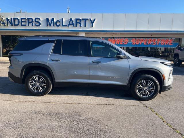 Photo of 2025 Sterling Gray Metallic Chevrolet Traverse