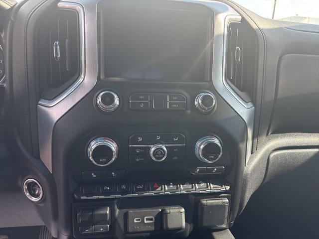 Photo of 2021 Summit White GMC Sierra 1500
