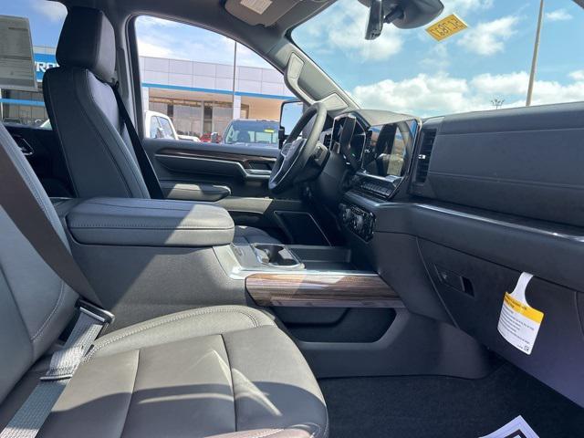 Photo of 2025 Black Chevrolet Silverado 2500