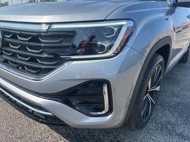 Photo of 2024 Gray Volkswagen Atlas Cross Sport