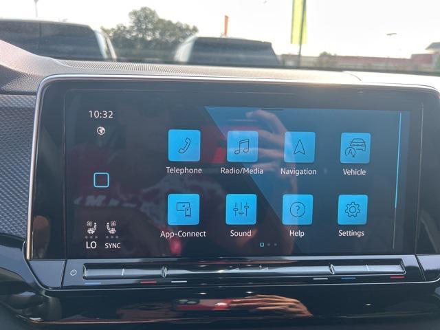 Photo of 2024 Gray Volkswagen Atlas Cross Sport