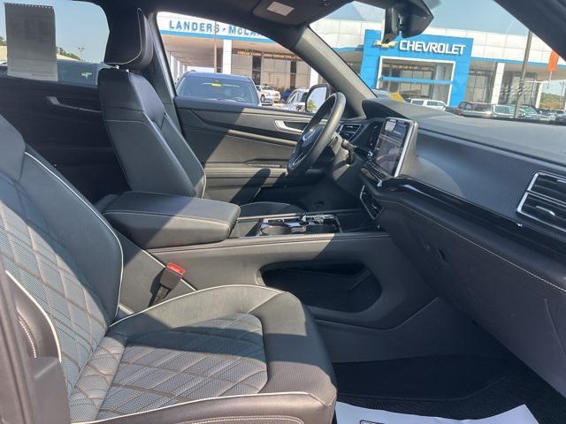 Photo of 2024 Gray Volkswagen Atlas Cross Sport