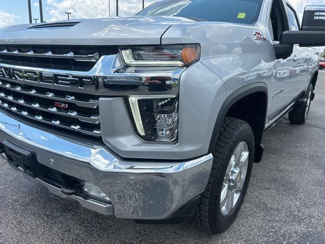Photo of 2023 Silver Ice Metallic Chevrolet Silverado 2500